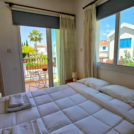 Alkioni 31 * Paralimni