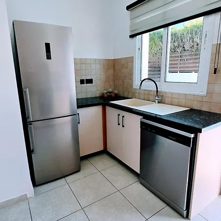 Ferienhaus Alkioni 31 With Pool And Jacuzzi Paralimni