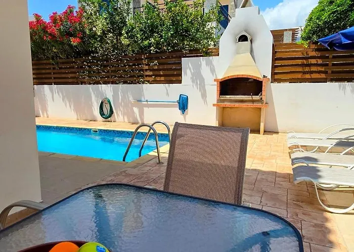 Alkioni 31 Paralimni