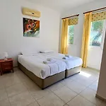Alkioni 31 باراليمني