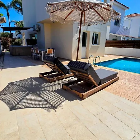 Alkioni 31 With Pool And Jacuzzi *