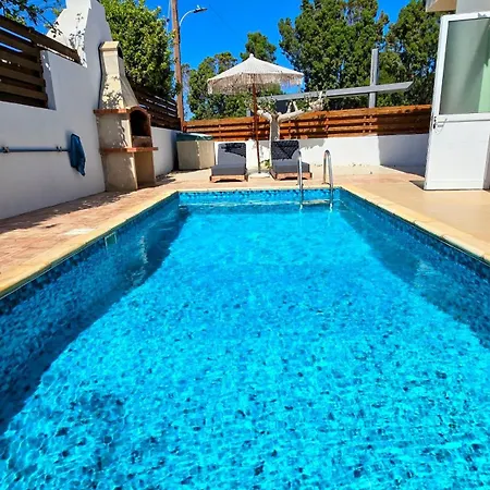 Nyaraló Alkioni 31 With Pool And Jacuzzi *